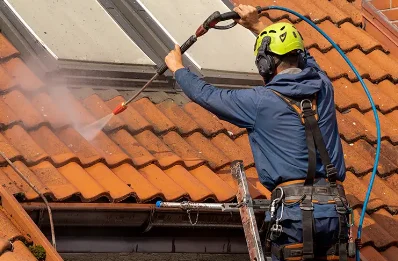 Démoussage et hydrofuge de toiture à Engente